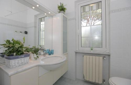 Ronchi Apartment | FORTE DEI MARMI - 500m to the sea