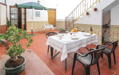 Villaviciosa de Cordoba House | Four-Bedroom Holiday Home In Villaviciosa De Cordob