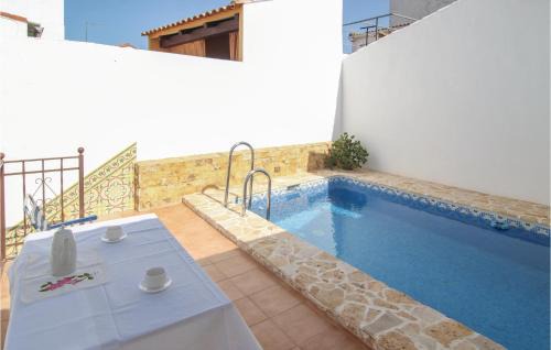 Villaviciosa de Cordoba House | Four-Bedroom Holiday Home In Villaviciosa De Cordob