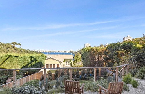 Mosman House | Four bedroom harbour front home in Mosman!