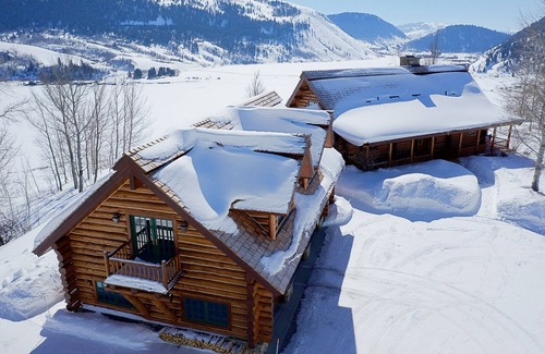 North Gros Ventre House | Four Bedroom Home on 12 Acres, Centrally Located, Sweeping Views