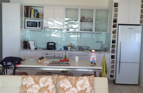 Burleigh Heads Apartment | FOUR BUOYS ON SEA