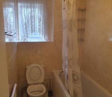 Abbey Wood Apartment | Four Large Double With Ensuites