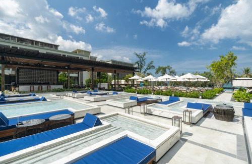 Patong Hotel | Four Points by Sheraton Phuket Patong Beach Resort