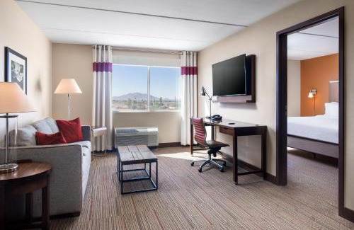Gilbert Hotel | Four Points by Sheraton at Phoenix Mesa Gateway Airport