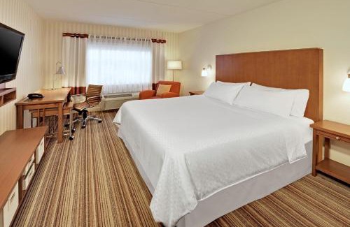 Cambridge Hotel | Four Points by Sheraton Cambridge Kitchener, Ontario