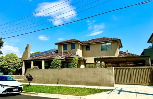 Bentleigh Villa | Four Seasons Home家四季客栈
