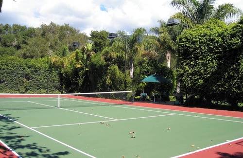 Toro Canyon Apartment | Four Seasons Suite Retreat