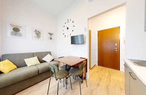Crescenzago Apartment | Four stops from the center of Milan, you will have all the comforts of home!