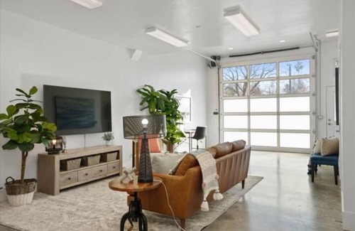 Chico House | Fox Cove 3