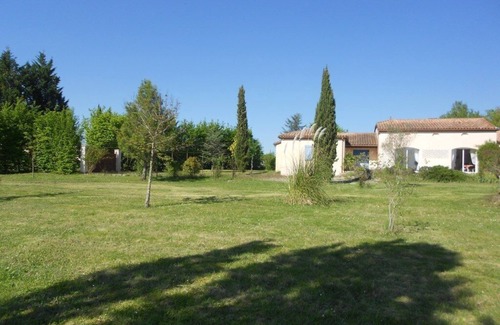 Castelnau-Montratier-Sainte-Alauzie Villa | 'Fontenilles' Quercy Blanc