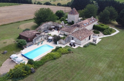 Sainte-Eulalie-d'Eymet Apartment | Beautiful pigeonnier tower gite in rural french setting with pool. Very peaceful