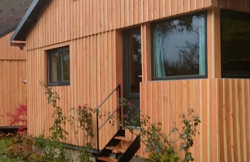 Sainte-Marie-aux-Mines Ski Chalet | Chalet 'La Fourmi Et Son Bain Nordique' with Wi-Fi