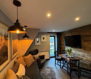 Poronin Apartment | Framptons Luxury Apartments - Dla dorosłych i dzieci 12 plus - Adults and children 12 plus