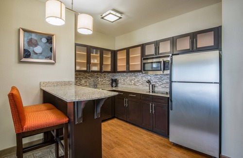 Amarillo Condo | Free Breakfast, Indoor Pool | Near Baptist St. Anthony's Hospital