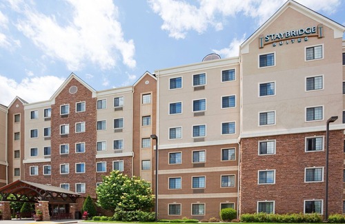 West Bloomington Condo | Free Breakfast. Pool & Hot Tub. Your Next Vacation!
