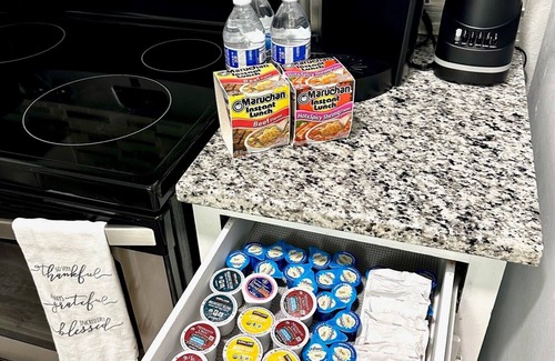 Frisco House | Free high speed internet/hulu/parking fully renovated/nice/cozy FULL DUPLEX