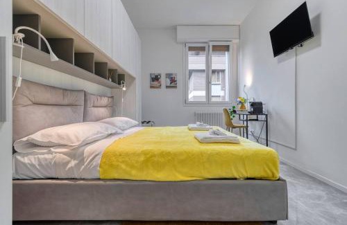 San Donato-San Vitale Apartment | FREE Parking Large Apartment x11 with 4 bathrooms