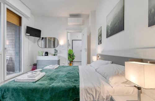 San Donato-San Vitale Apartment | FREE Parking Large Apartment x11 with 4 bathrooms