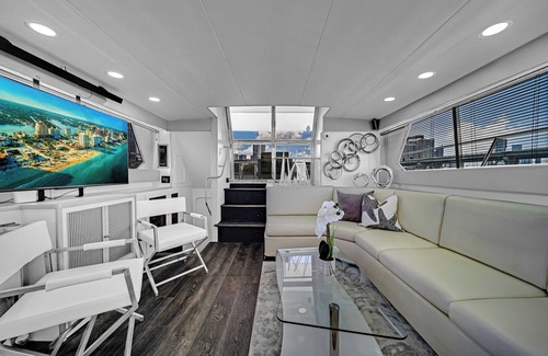 Key West Boat Rental | FREE TIME 50’ 2 Cabin Yacht Key West