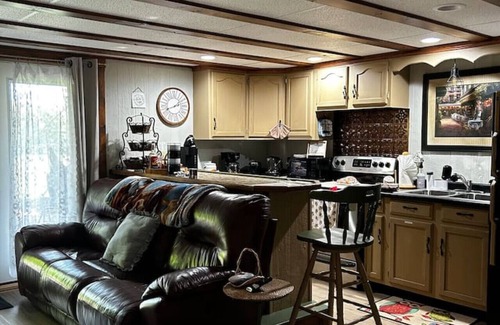 Hadley Other | Freedom Farm country getaway!