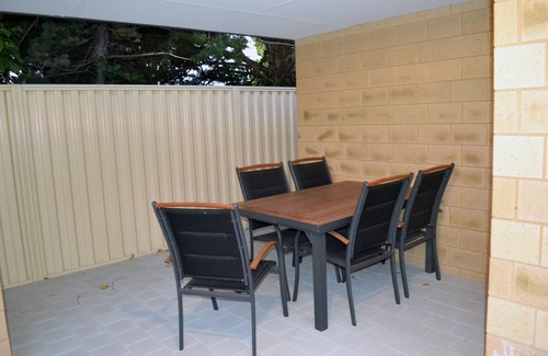 White Gum Valley House | Fremantle Colonial Lodge 2