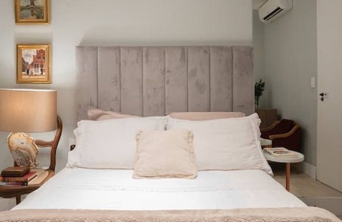 Mont'Serrat Ski Chalet | French Chalet on Mont Serrat