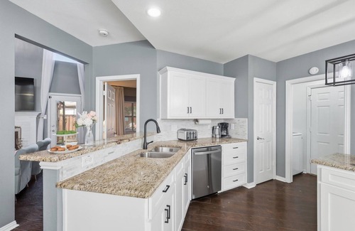 Lewisville House | French-Style 5-BD w/Pool, Playground, Cinema