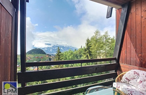 Leysin Apartment | Frênes 303 Very cosy, comfortable and nicely furnished apartment of 4½ rooms, splendid view over the