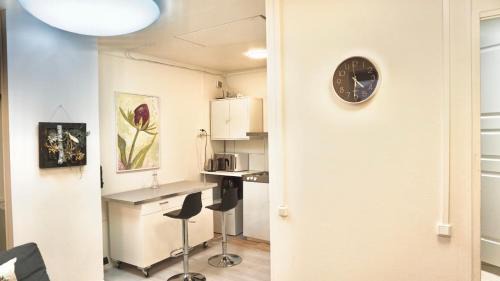 Gribbylund Apartment | Fresh And Cozy Little House 30km In Täby