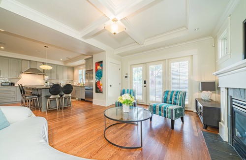 Dunbar House | Fresh & Enchanting Oasis in Central Vancouver