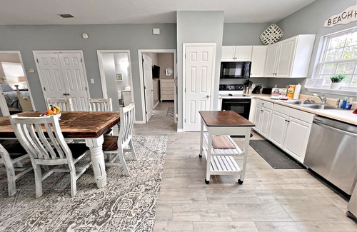 Fort Morgan House | 🏖️ FRESH REMODEL! Come & Enjoy🌊 🎣 The fish are biting🎣