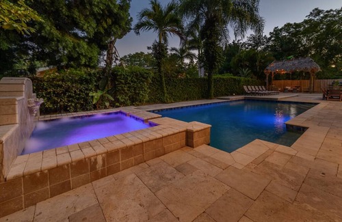 Harbor Hills House | *Freshly Remodeled* Luxury Home with Pool and Hot Tub + Minutes to Indian Rocks Beach + Sleeps 20!