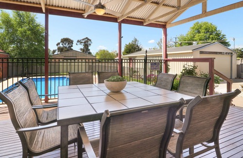 Mansfield House | Friday's Retreat - Home in the heart of Mansfield