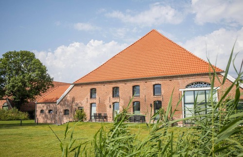 Loquard Apartment | "Frieda" a place to feel good in the historic Gulfhof in Rysum