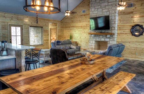 Leakey Other | Frio Pecan Farm House 30