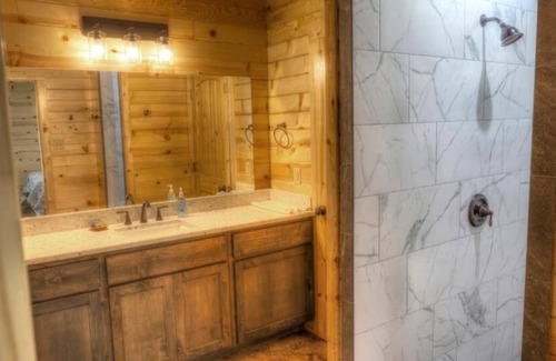 Leakey Other | Frio Pecan Farm House 30