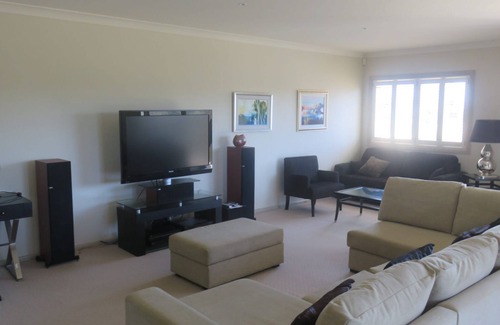 South West Rocks Apartment | FRONT CREEK UNIT 2 - WATERFRONT LUXURY