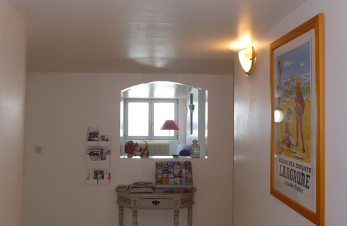 Langrune-sur-Mer Apartment | FRONT DE MER, direct private access to the beach, exceptional view,