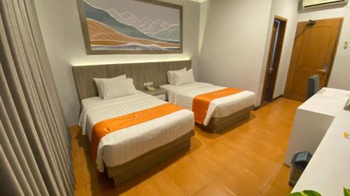 Semarang Hotel | Front One HK Resort Simpang Lima