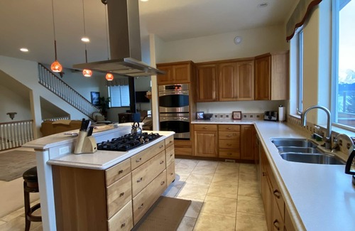 Seward House | Front Row Townhouse