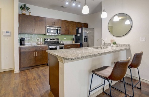 West Campus Apartment | Frontdesk | 6 BR Apt w/ Private Theater Room