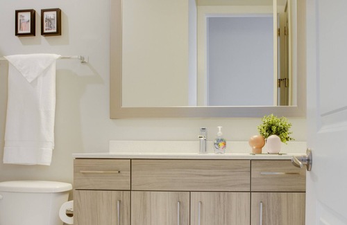 Third Ward Condo | FRONTDESK Circa Uptown Apts Charlotte