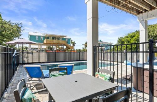 East End House | Fruitcakes- Private Pool- Hot Tub- Pet Friendly