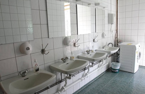 Hundorp Hotel | Frya Leir