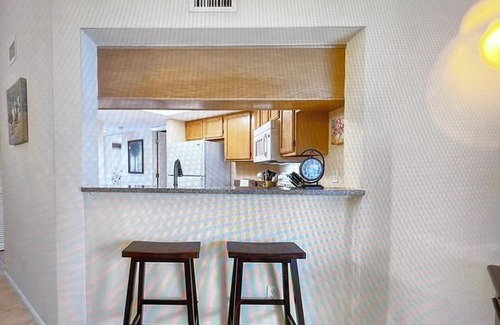 Biggar Condo | Ft. Myers Condo Minutes From The Beach! GREAT LOCATION! 2BR, 2Bath