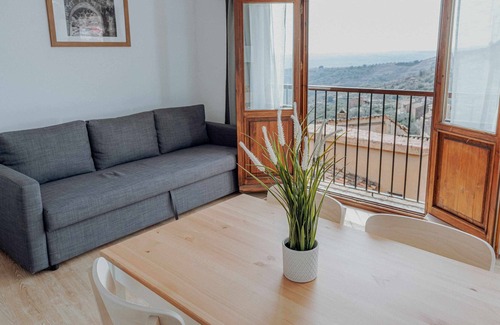 Alquezar Apartment | Fuendebaños Apartments