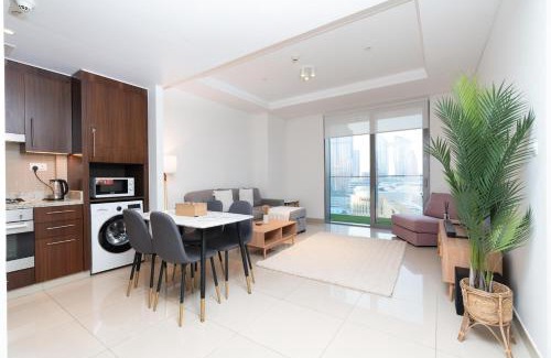 Downtown Dubai Apartment | Full Burj Khalifa & Fountain Views Attached to Dubai Mall