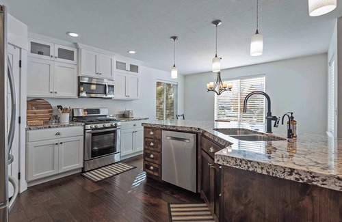 Francis House | Full-Home Rental in Francis! 25min to Ski Resorts and Main St.