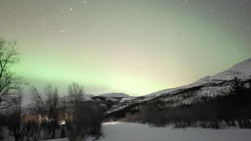 Helgeland House | Fullt utstyrt koselig hytte i vakre, private omgivelser